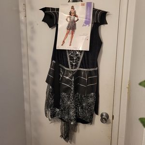 Women's Venom Vixen Costume New with Tags. NWT size Large L